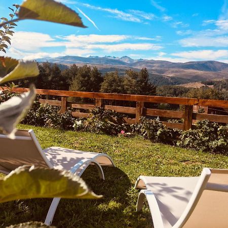 Cara Norte De Gredos Hoyos del Espino Esterno foto