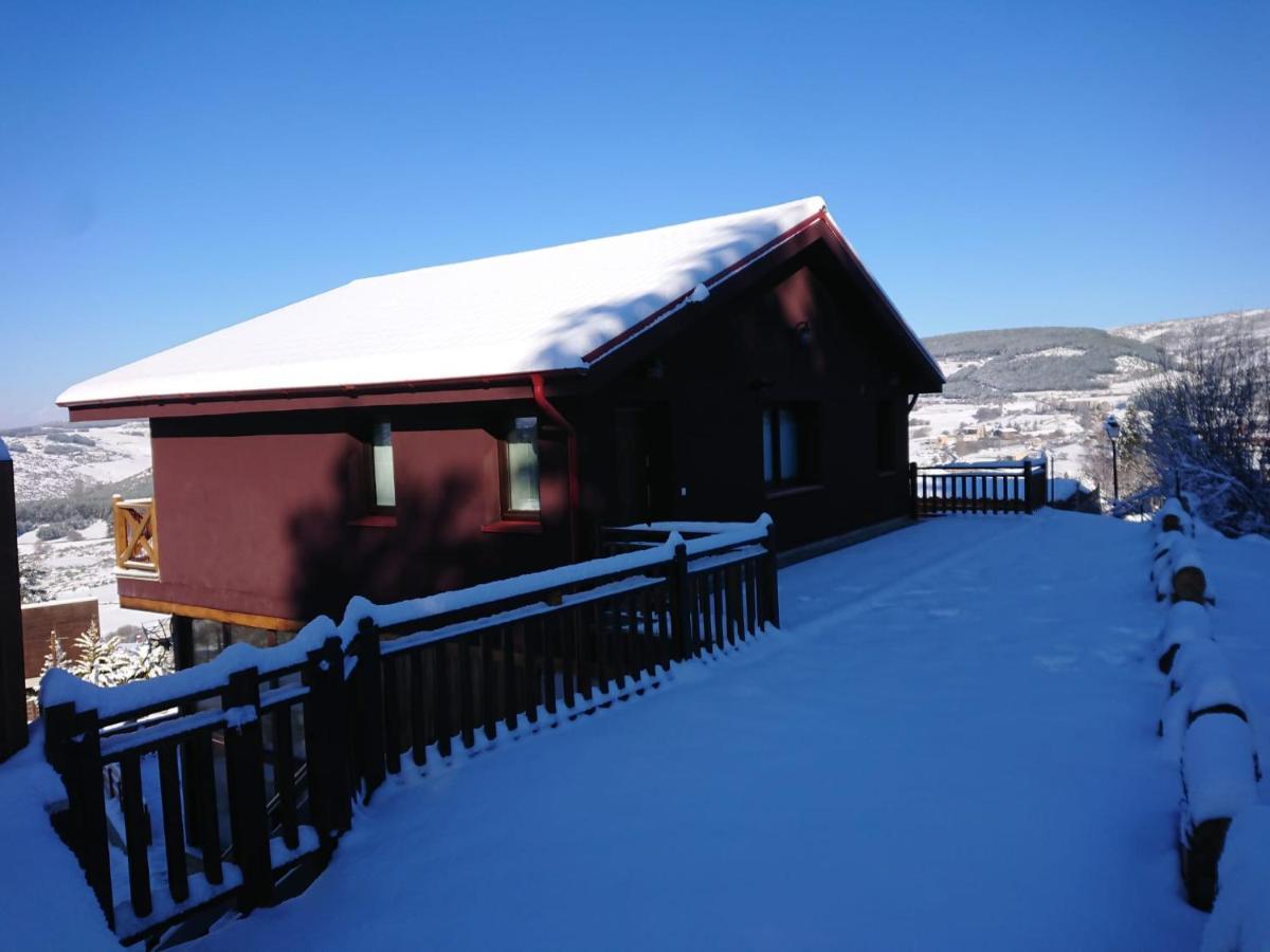 Cara Norte De Gredos Hoyos del Espino Esterno foto